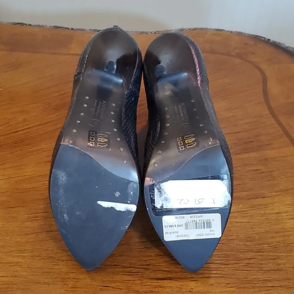 *SALE* AllSaints metallic boots - Picture 6 of 10